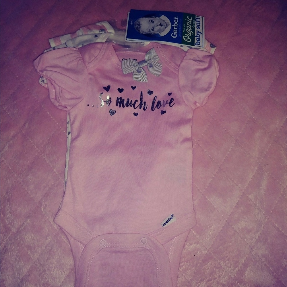 Gerber Organic 3 pack Girls Onesies.